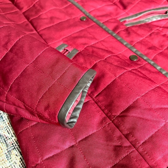 Pendleton Women's Quilted Jacket - Picture 2 of 5